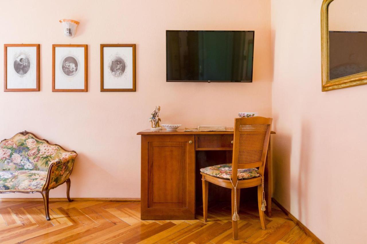 Boutique Hotel Villa Sostaga 가르냐노 외부 사진